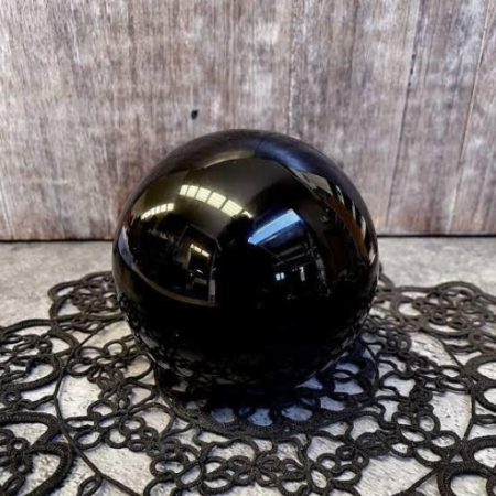 Black Obsidian Sphere  (approx weight 140 to 150)(1 KG)