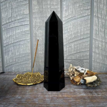 Black obsidian Tower (1 KG)